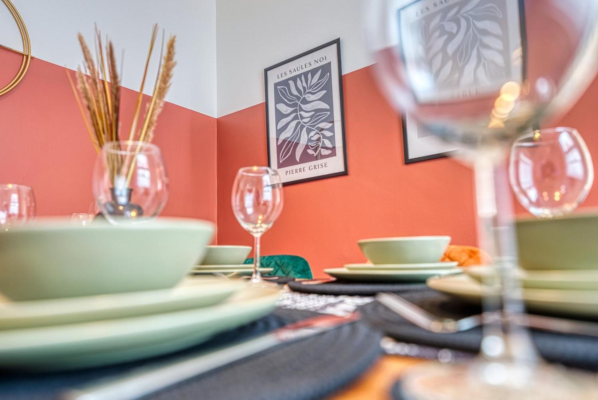 Hébergement de vacances 4-br Manor, Stunning, Modern And Spacious- Pet Friendly! Sleeps 9, - By Blue Puffin Portsmouth