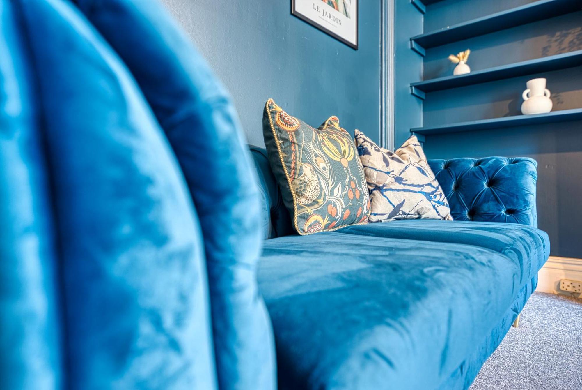 4-br Manor, Stunning, Modern And Spacious- Pet Friendly! Sleeps 9, - By Blue Puffin *