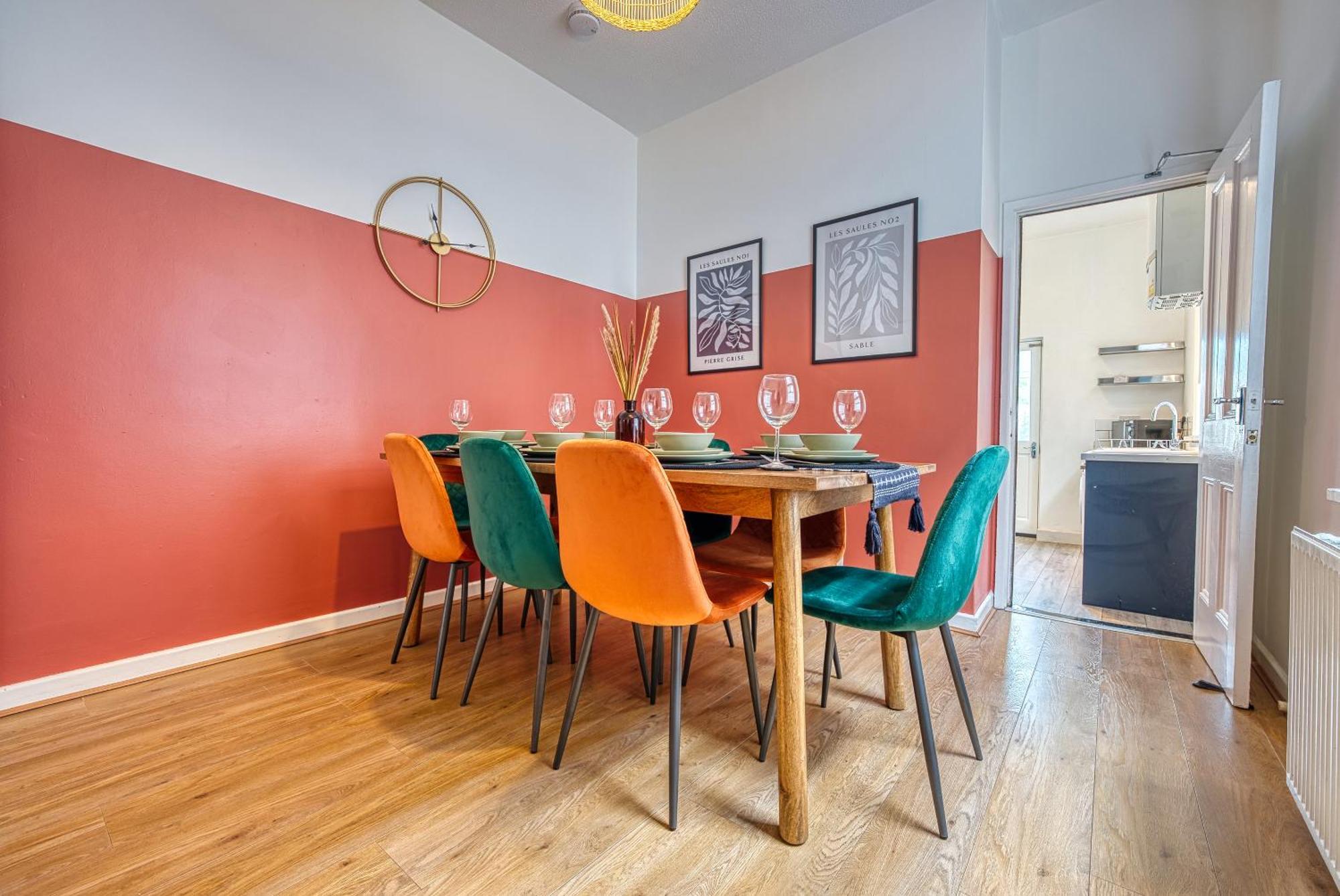 4-br Manor, Stunning, Modern And Spacious- Pet Friendly! Sleeps 9, - By Blue Puffin * Portsmouth