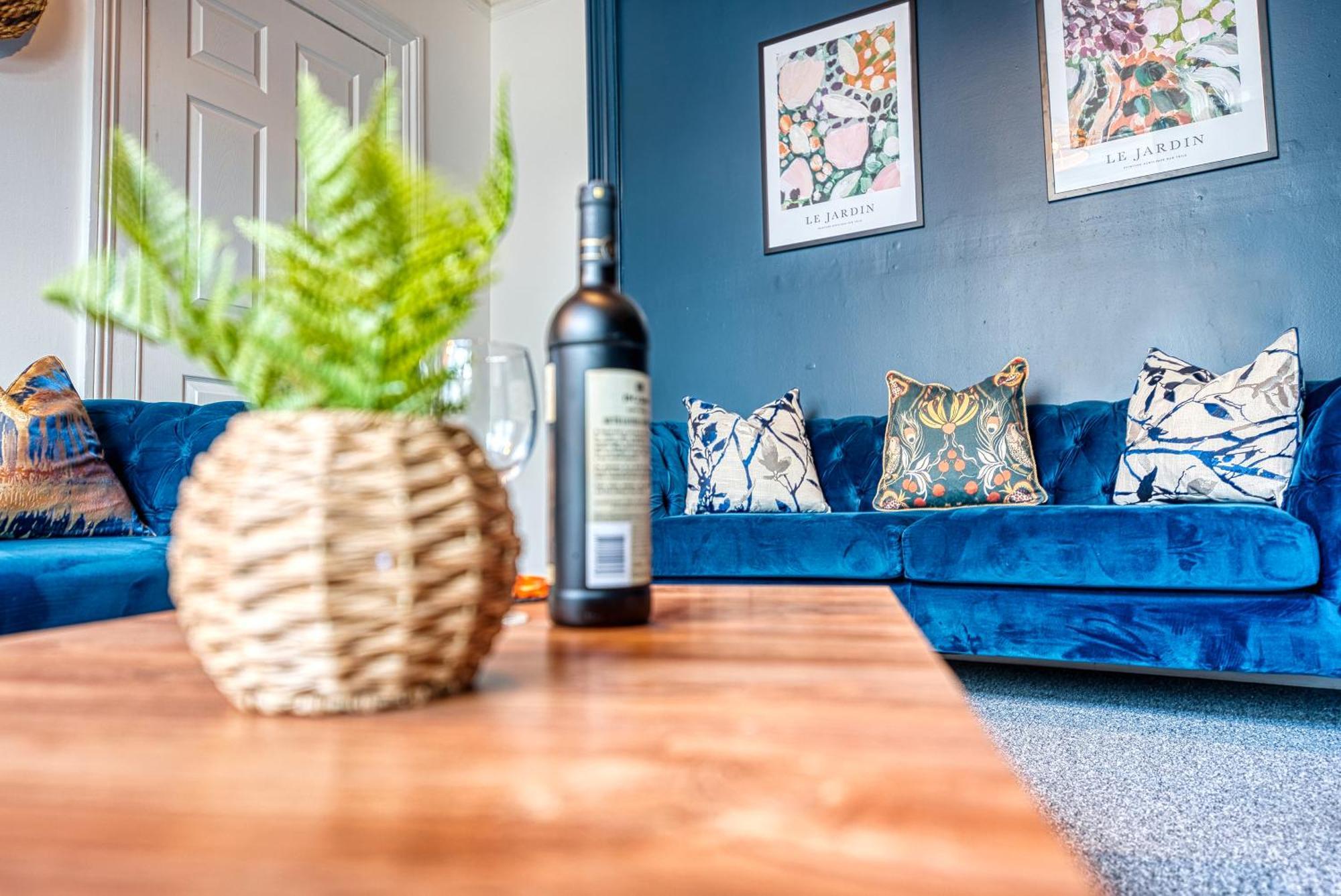 4-br Manor, Stunning, Modern And Spacious- Pet Friendly! Sleeps 9, - By Blue Puffin * Portsmouth