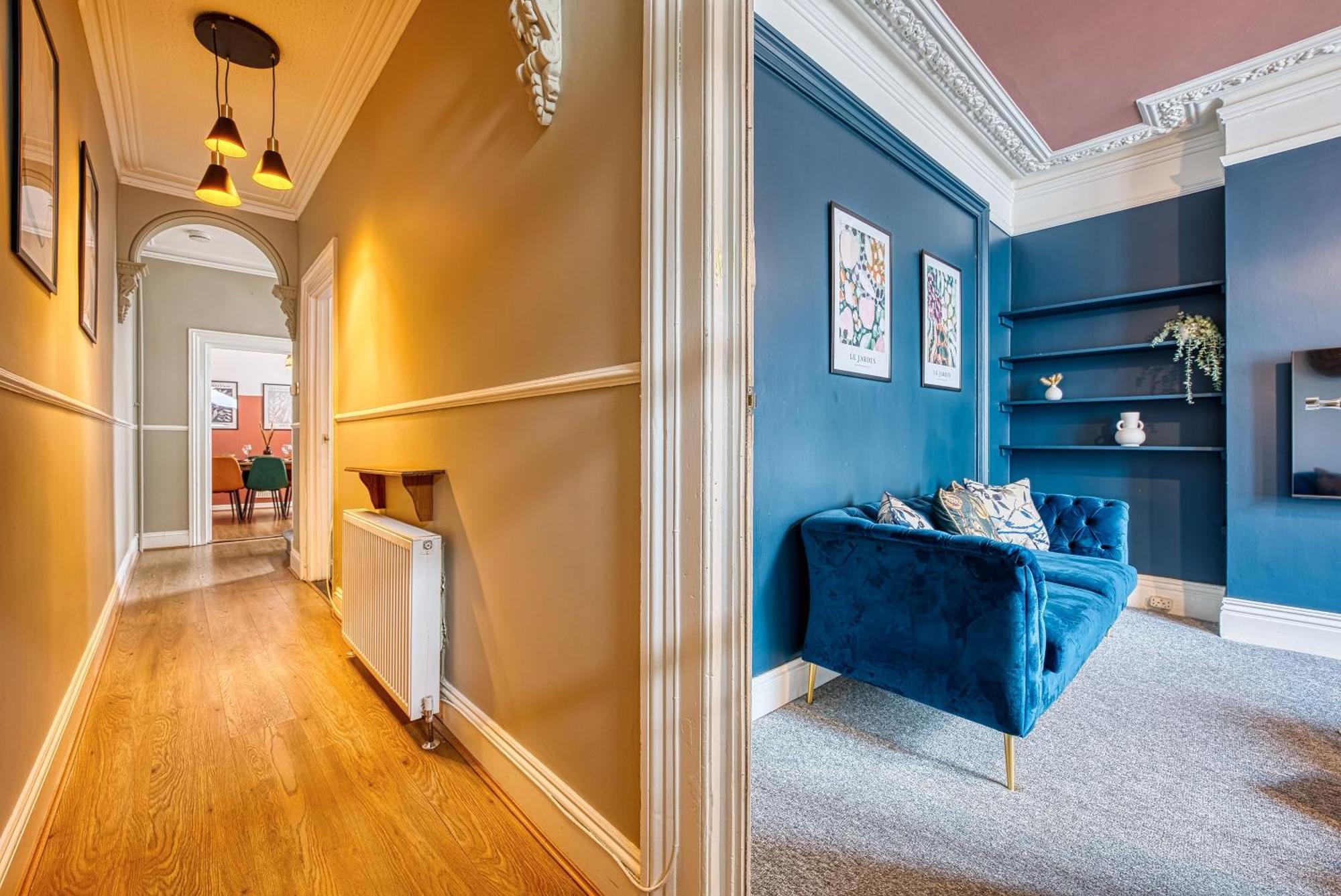4-br Manor, Stunning, Modern And Spacious- Pet Friendly! Sleeps 9, - By Blue Puffin Portsmouth